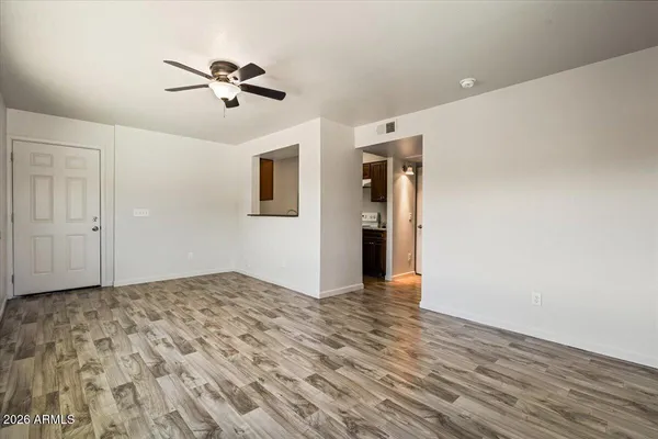 $999 | 1346 East Mountain View Road, Unit 207, Phoenix, AZ 85020