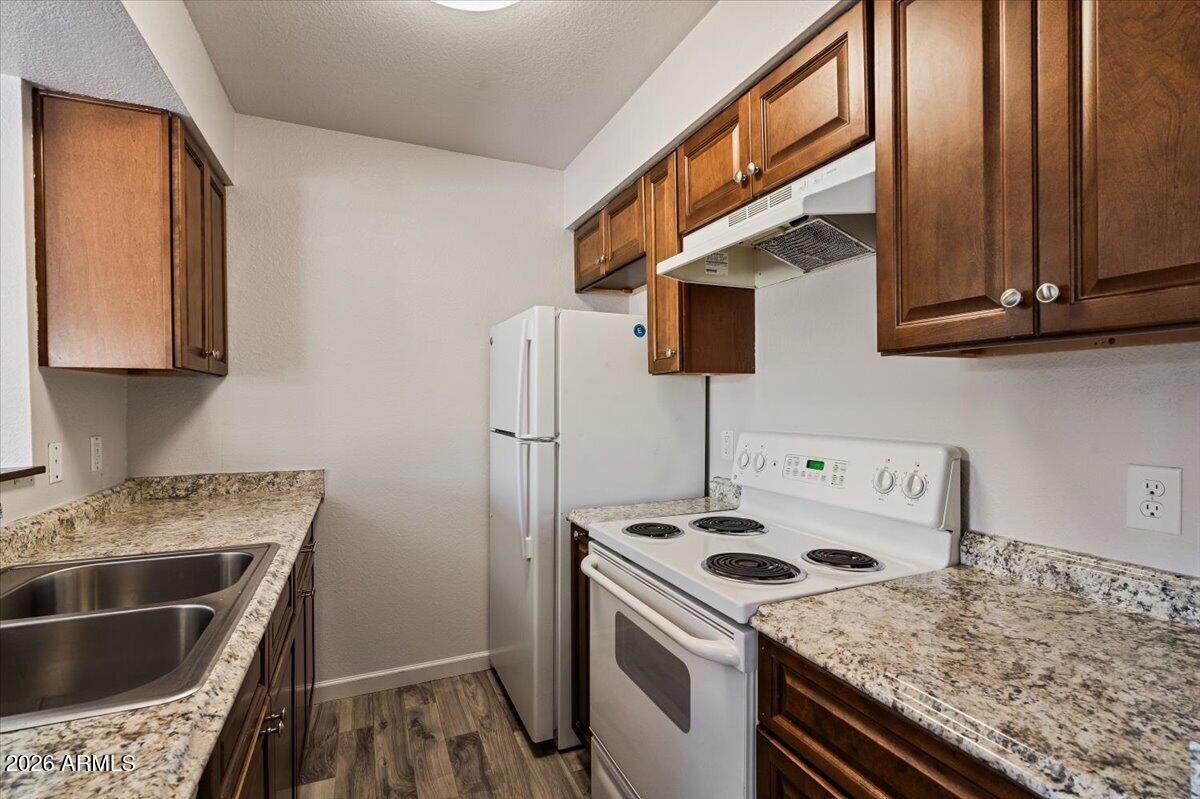 1346 East Mountain View Road, Unit 207 Phoenix, AZ 85020 - Photo 20 of 31 a utility room with dryer and washer