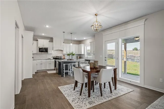 $614,950 | 19444 West 114th Terrace, Olathe, KS 66061