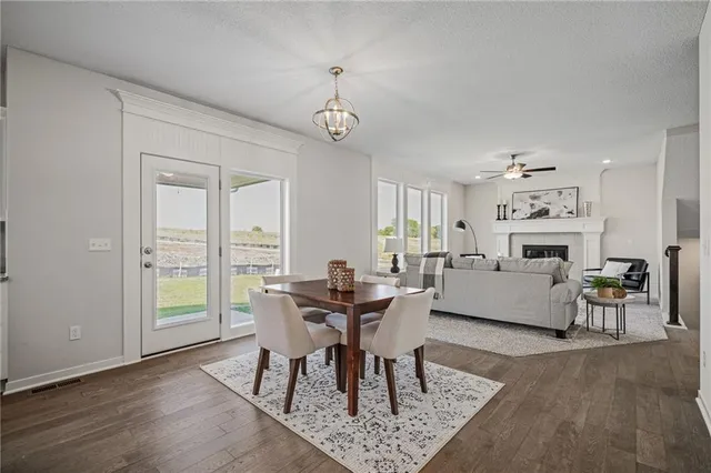 $614,950 | 19444 West 114th Terrace, Olathe, KS 66061