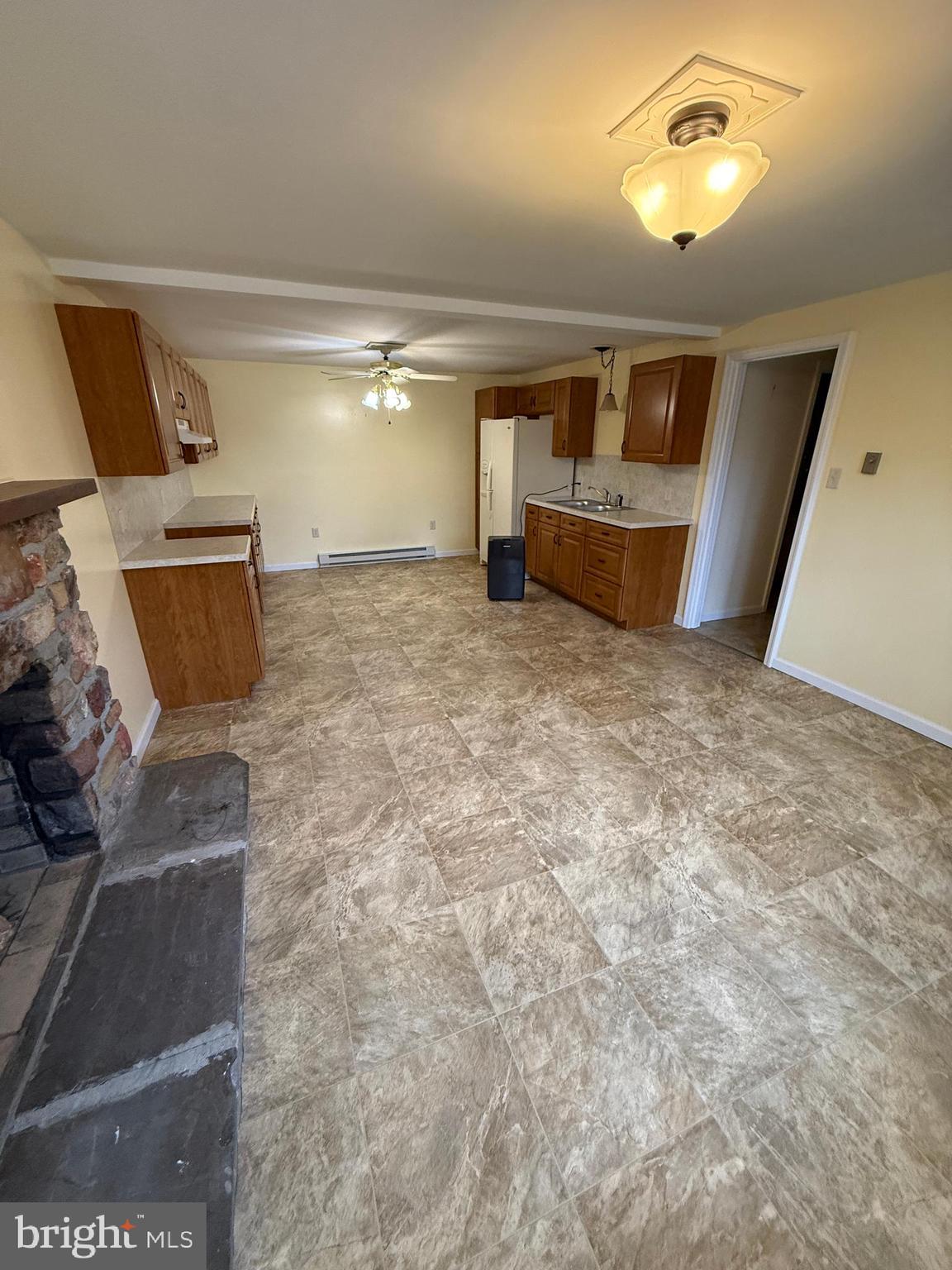 10984 Old Forge Road Waynesboro, PA 17268 - Photo 31 of 57 a view of a livingroom with furniture