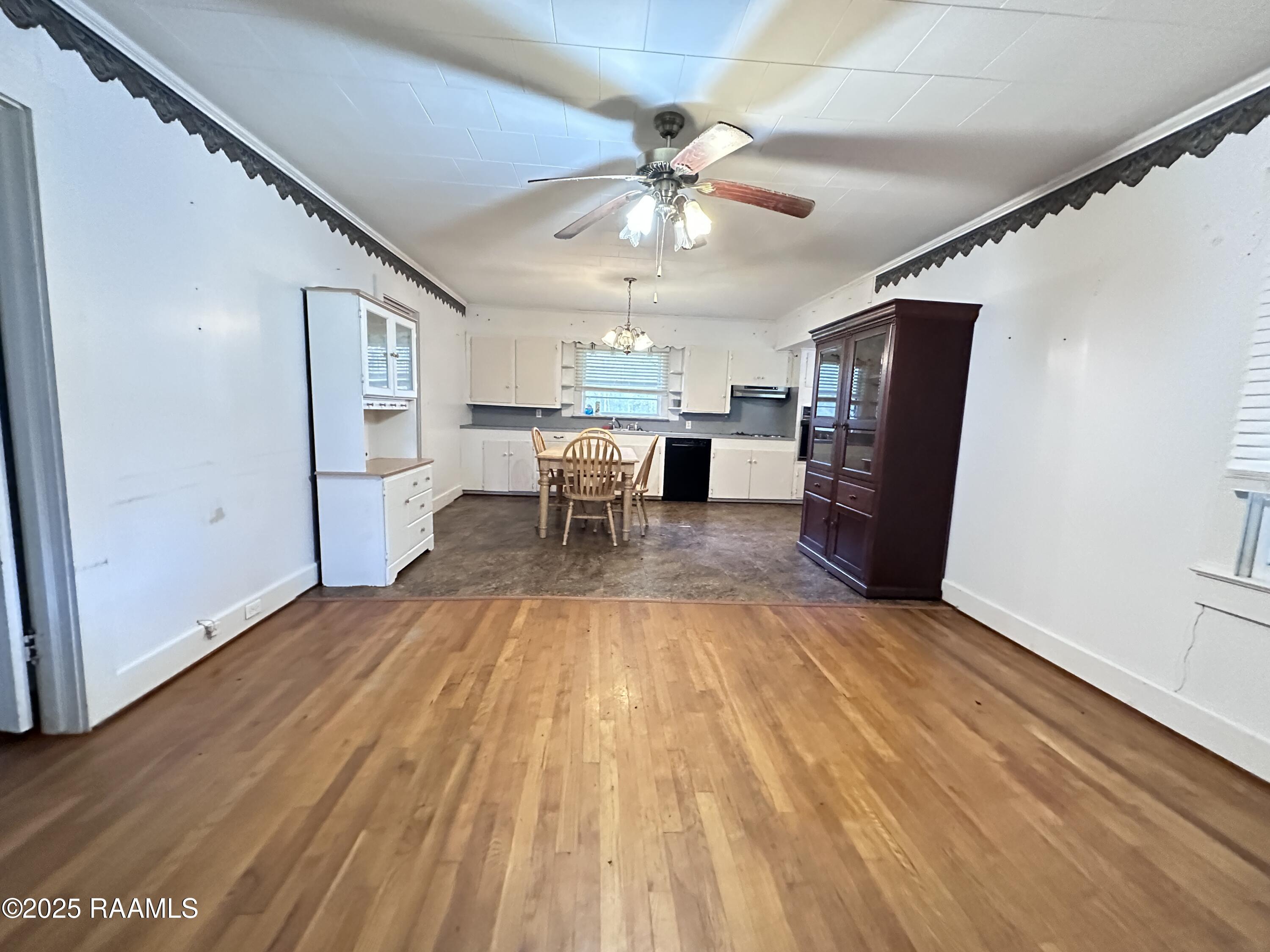 8606 Sand Pit Road Abbeville, LA 70510 - Photo 6 of 16 Living Room / Kitchen