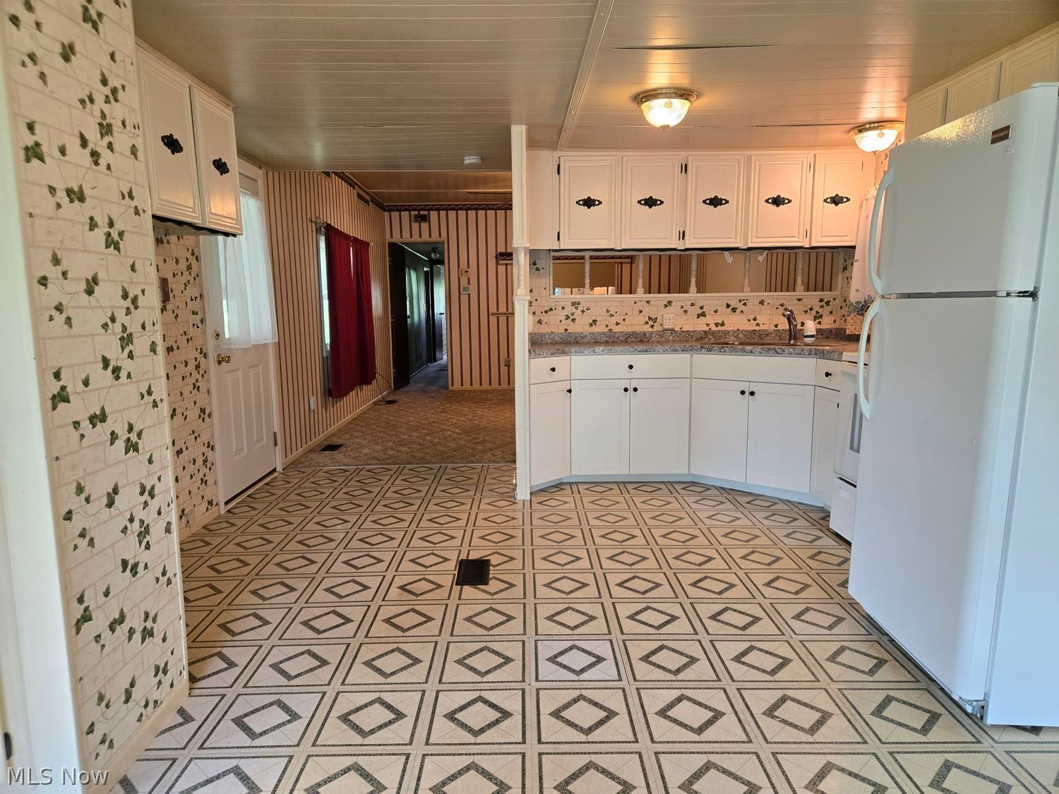 5852 Cleveland Road, Unit 112 Wooster, OH 44691 - Photo 7 of 17