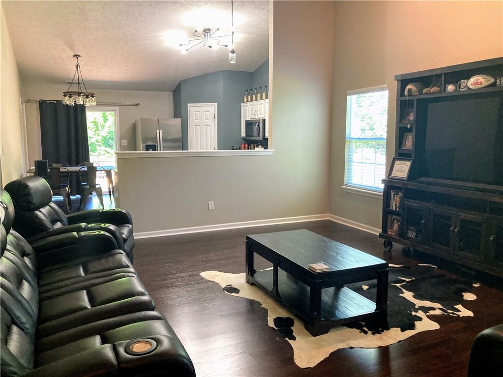 5650 Long Ridge Place Indianapolis, IN 46221 - Photo 3 of 19 Gallery Image 3