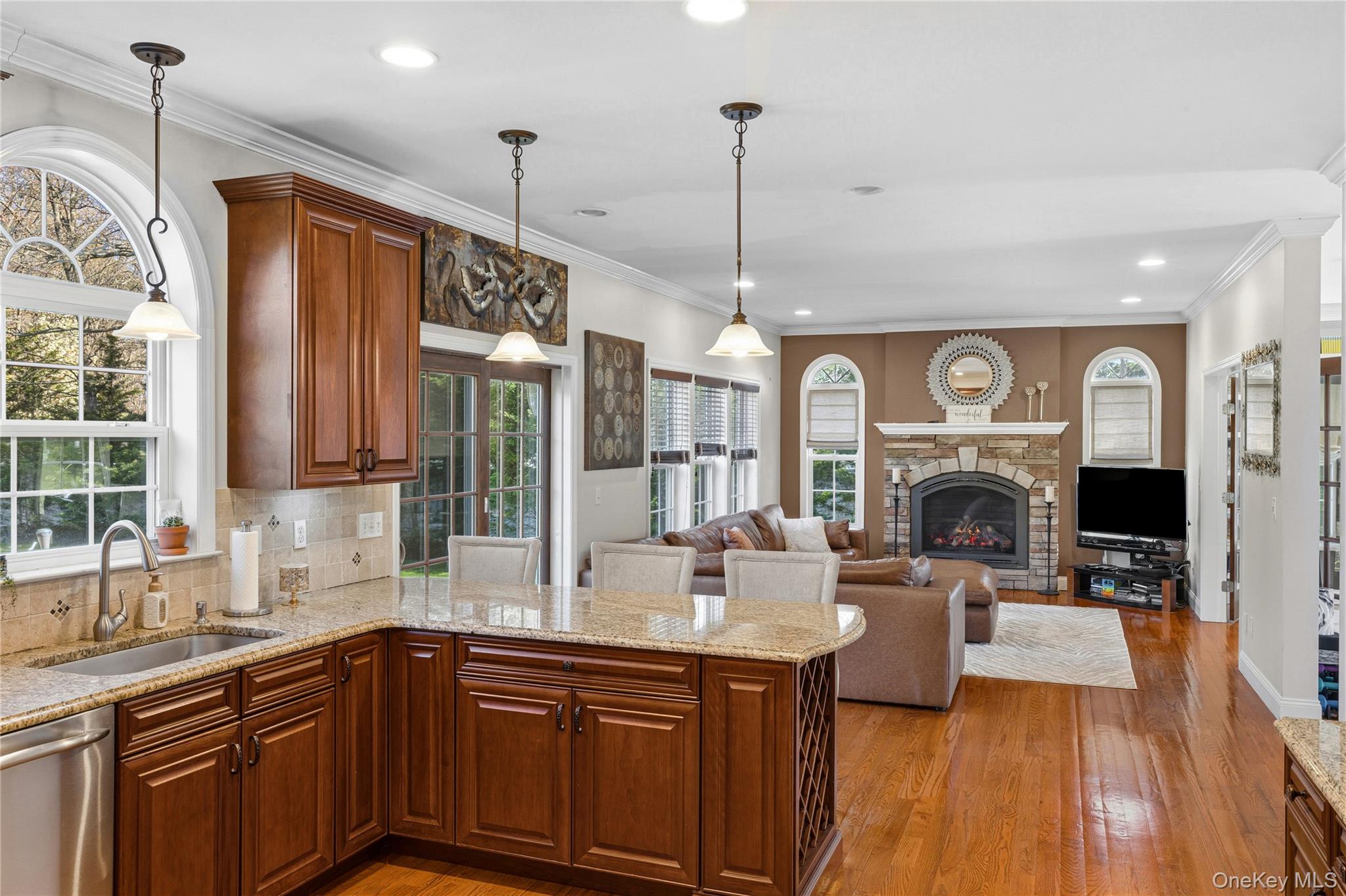 6 Ridge Court Center Moriches, NY 11934 - Photo 13 of 45