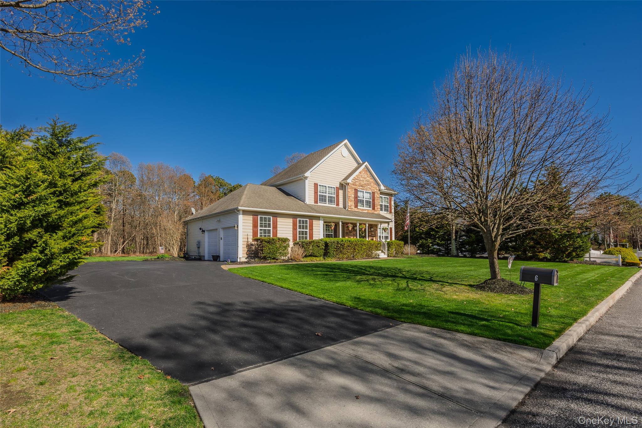 6 Ridge Court Center Moriches, NY 11934 - Photo 3 of 45