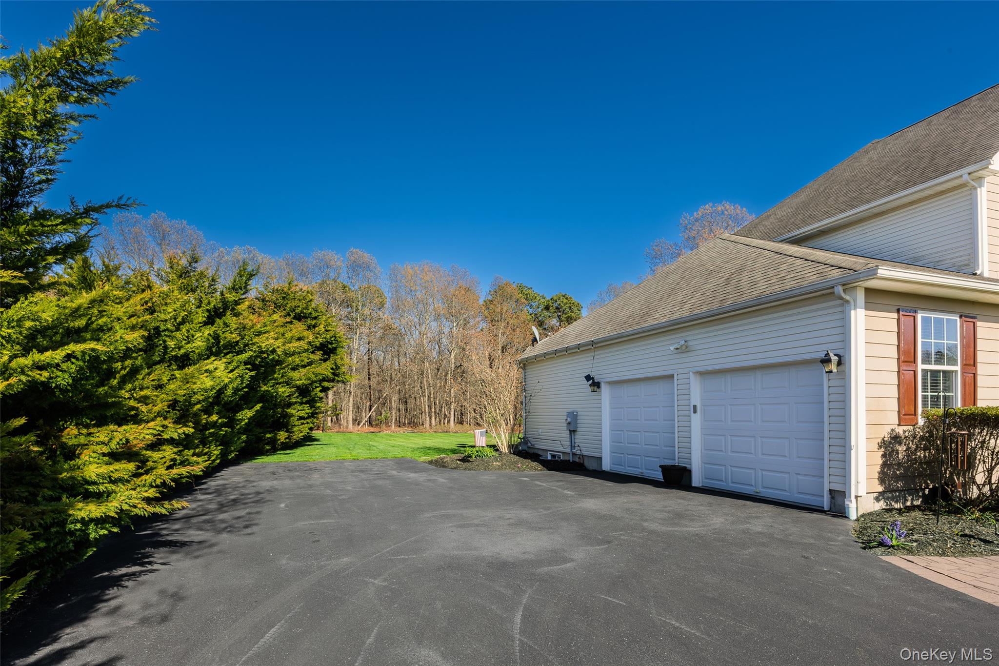 6 Ridge Court Center Moriches, NY 11934 - Photo 7 of 45