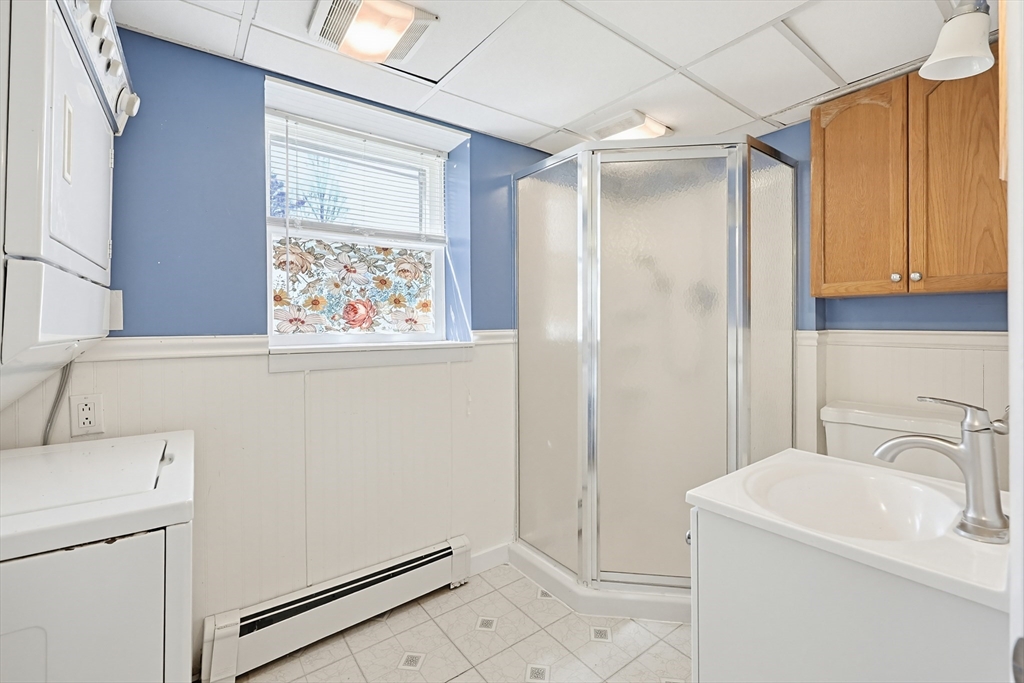 61 Ruth Avenue Dracut, MA 01826 - Photo 34 of 41