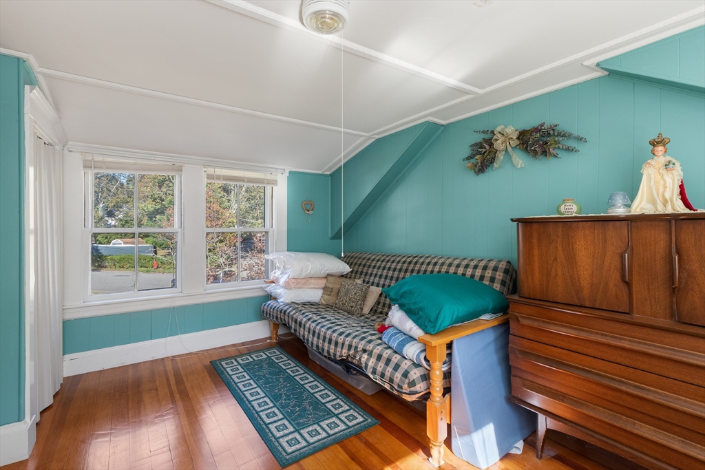 6 Martin Street Saugus, MA 01906 - Photo 14 of 21