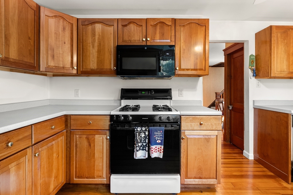 6 Martin Street Saugus, MA 01906 - Photo 5 of 21