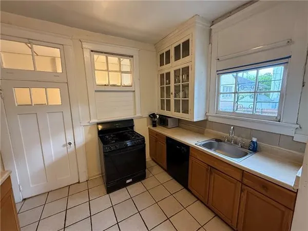 $2,500 | 5819 Clara Street, New Orleans, LA 70115