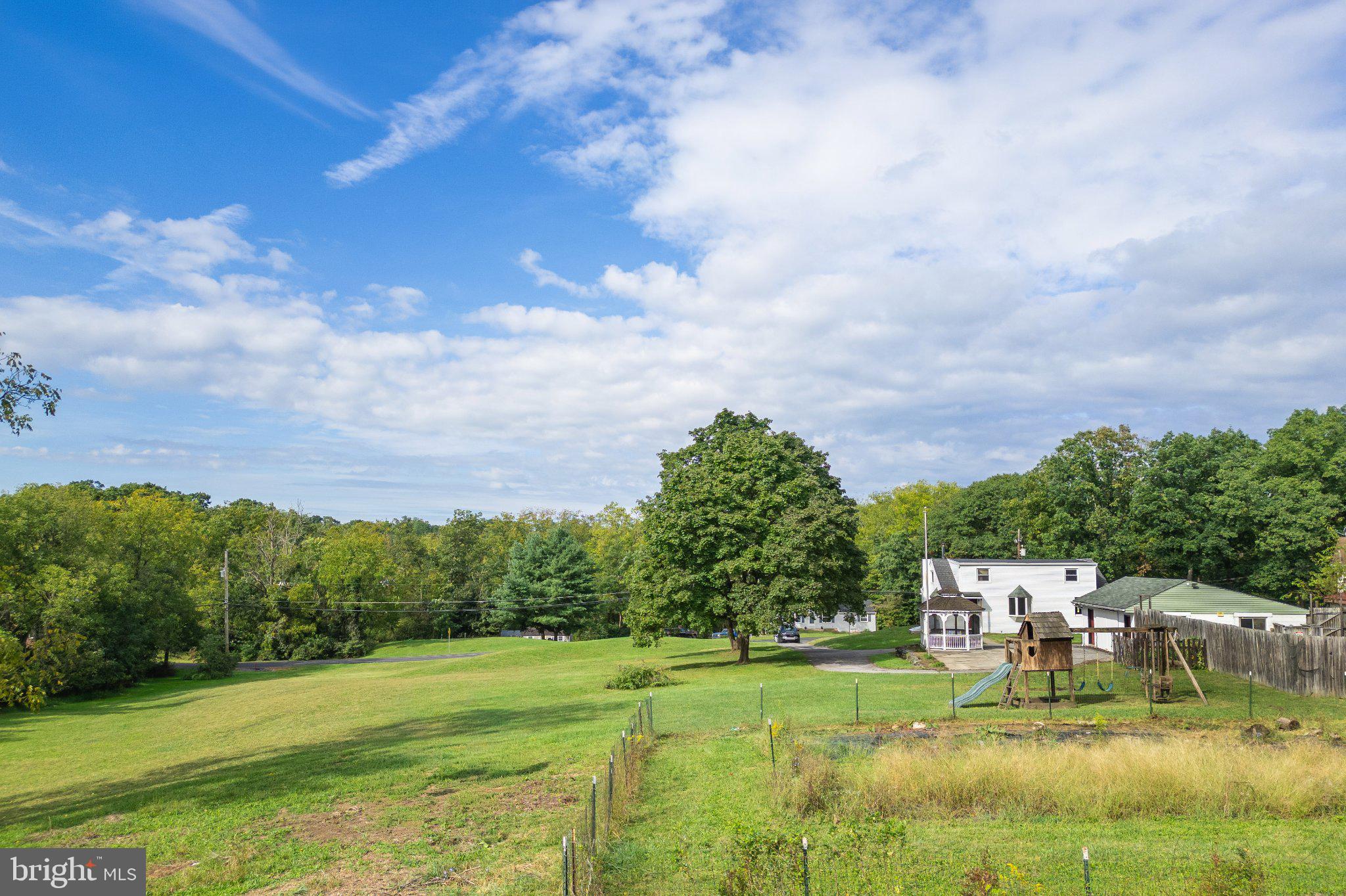 310 Sample Bridge Road Mechanicsburg, PA 17050 - Photo 23 of 25 Gallery Image 23