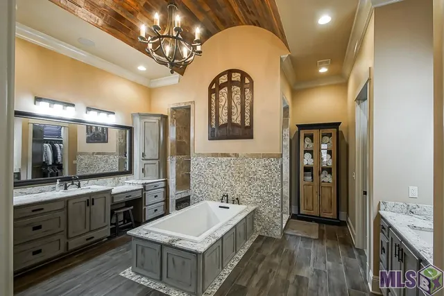 $1,745,000 | 16033 Greenwell Springs Port Hudson Road, Central, LA 70770