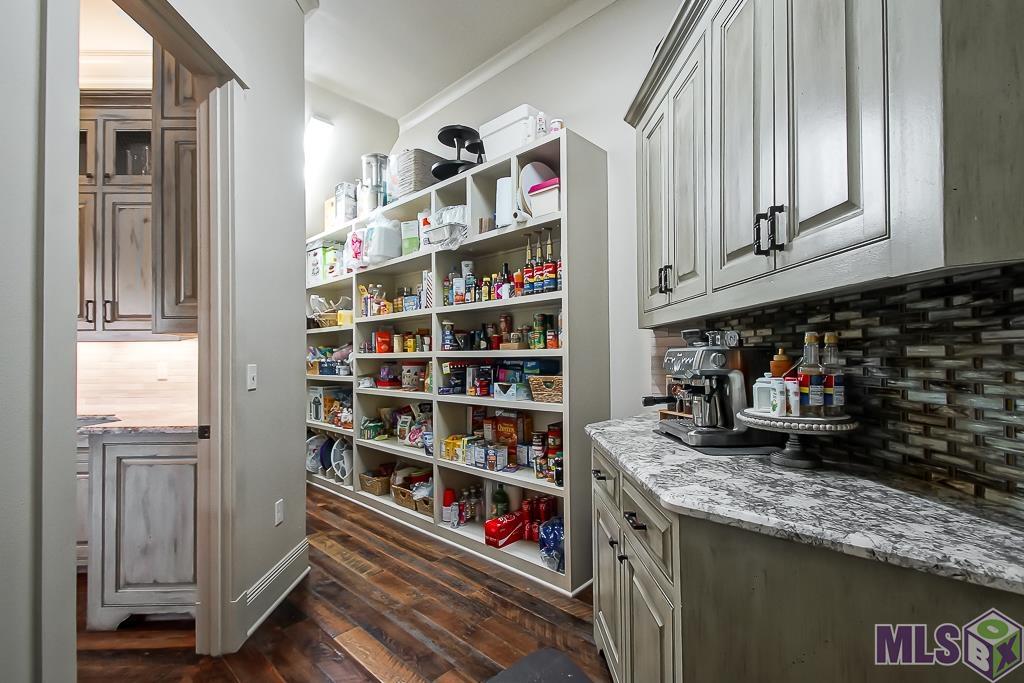 16033 Greenwell Springs Port Hudson Road Central, LA 70770 - Photo 25 of 39 Pantry