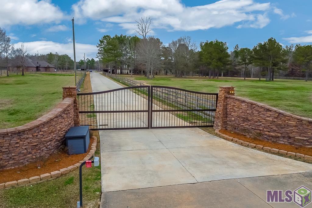 16033 Greenwell Springs Port Hudson Road Central, LA 70770 - Photo 39 of 39 Front Gate
