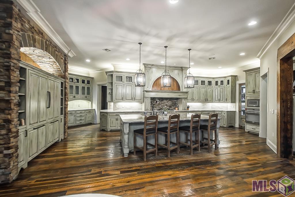 16033 Greenwell Springs Port Hudson Road Central, LA 70770 - Photo 10 of 39 Main Kitchen