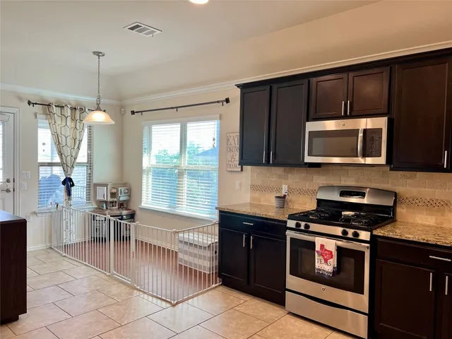 $1,999 | 10233 Crescendo Lane, Austin, TX 78747