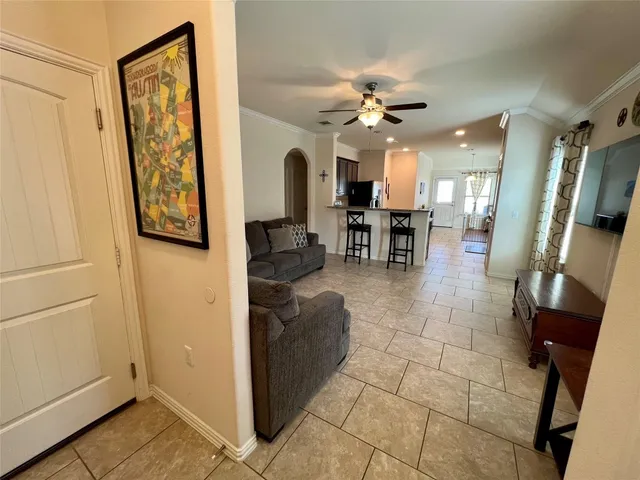 $1,999 | 10233 Crescendo Lane, Austin, TX 78747