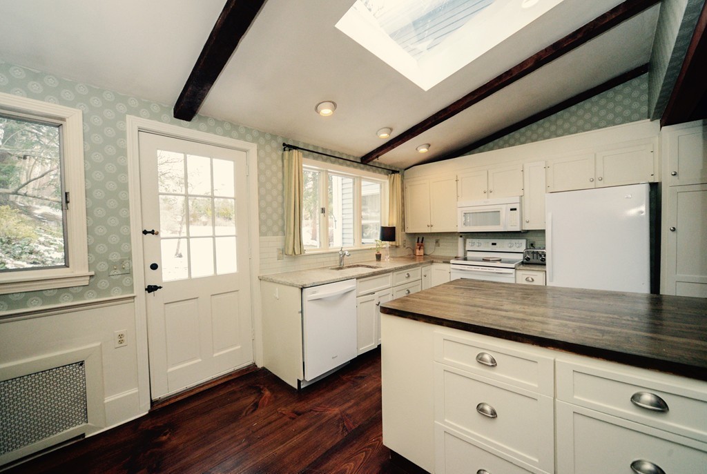 17 Bow Road Wayland, MA 01778 - Photo 14 of 25