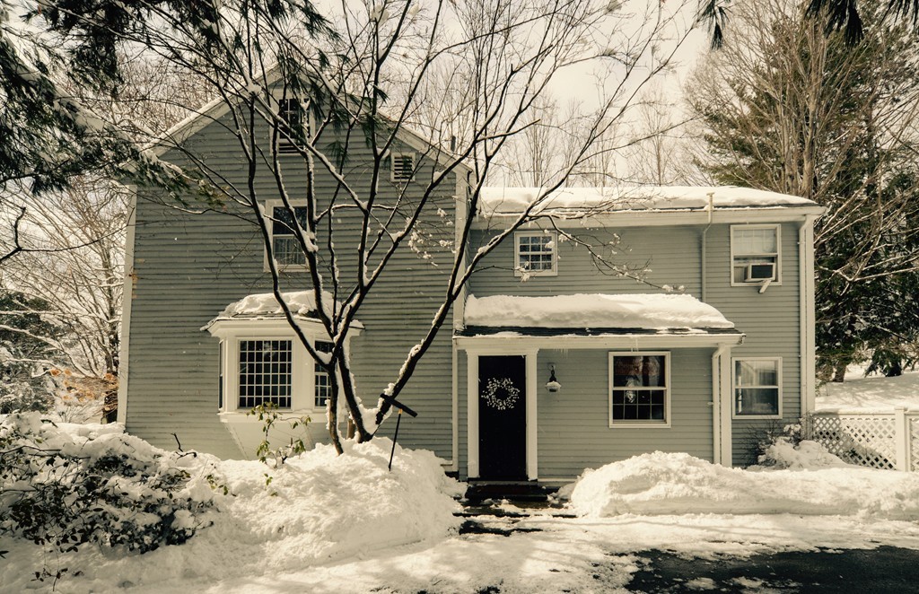 17 Bow Road Wayland, MA 01778 - Photo 2 of 25