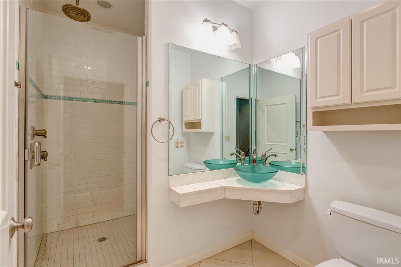 101 Southeast 3rd Street, Unit 2E Evansville, IN 47708 - Photo 15 of 25 Gallery Image 15