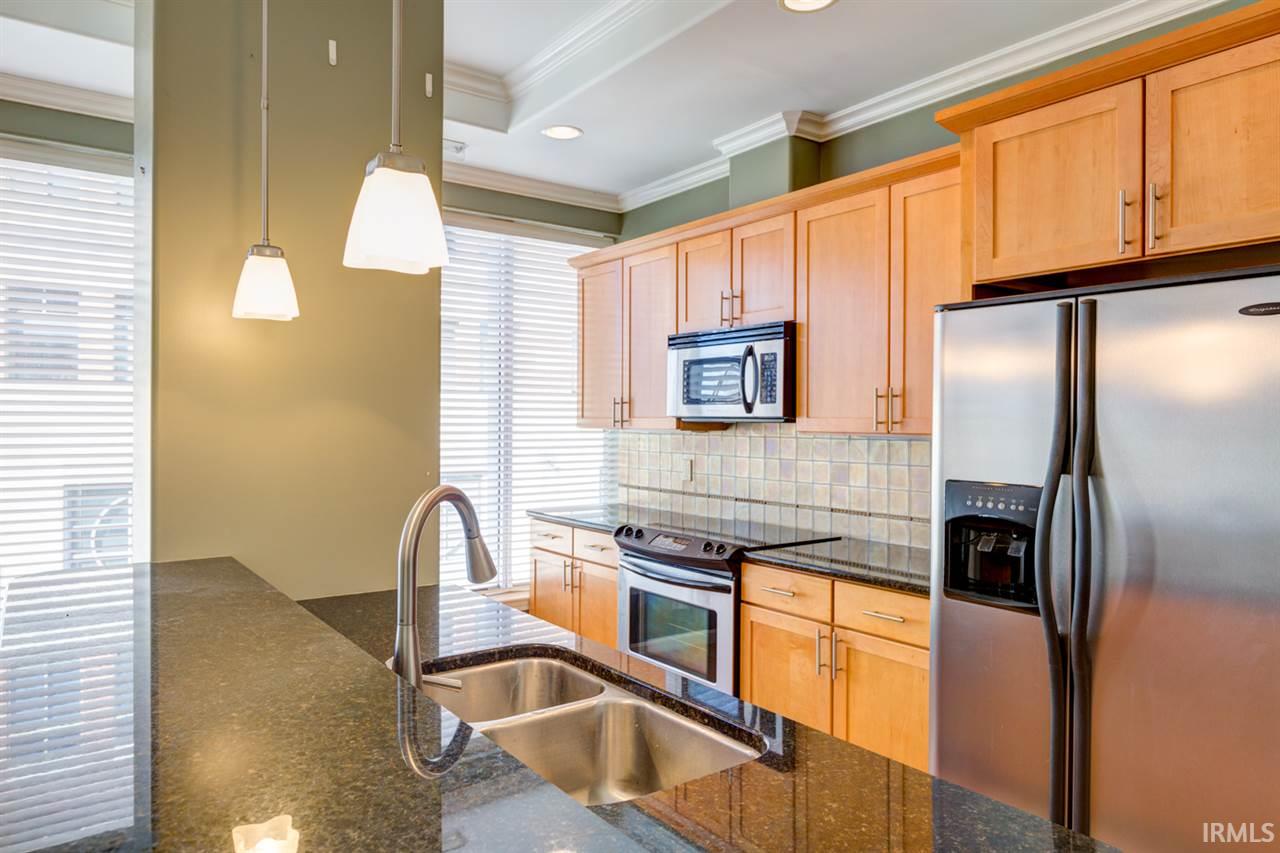 101 Southeast 3rd Street, Unit 2E Evansville, IN 47708 - Photo 5 of 25 Gallery Image 5