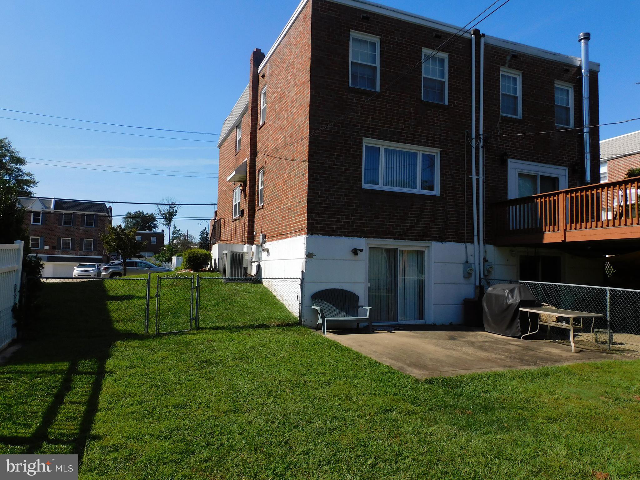 11913 Stevens Road Philadelphia, PA 19116 - Photo 5 of 31