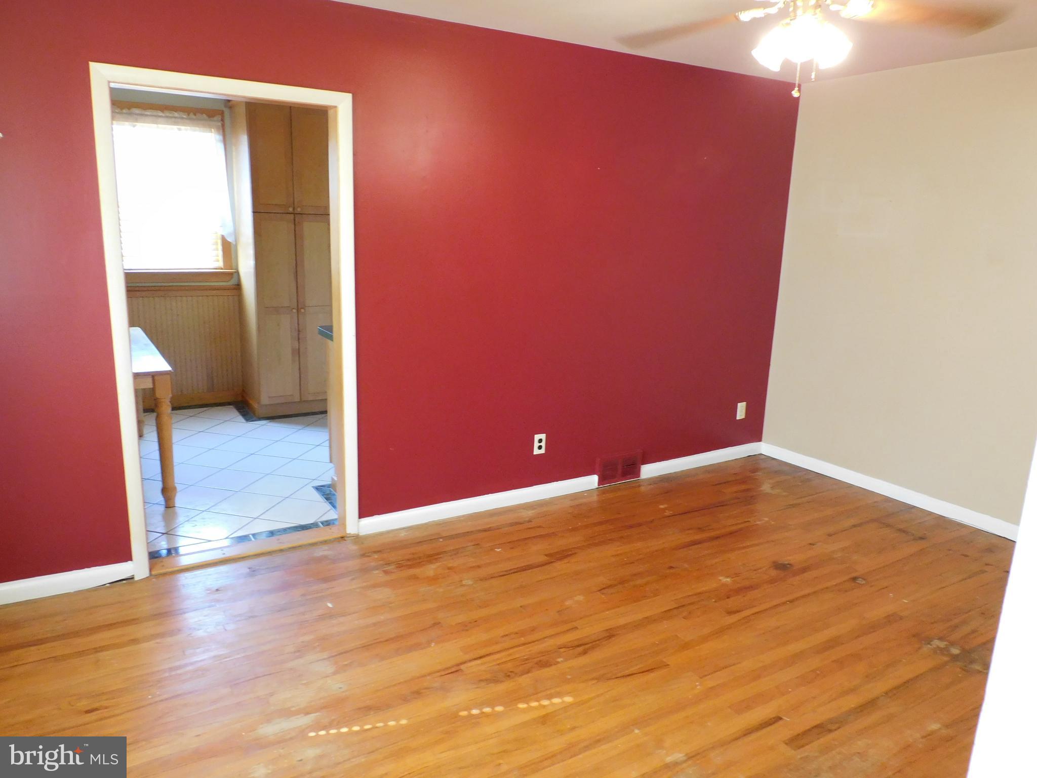 11913 Stevens Road Philadelphia, PA 19116 - Photo 8 of 31