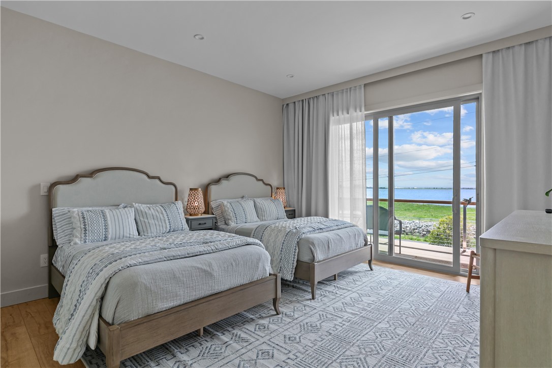 82 Ellery Road Newport, RI 02840 - Photo 17 of 31 First Floor Queen Suite