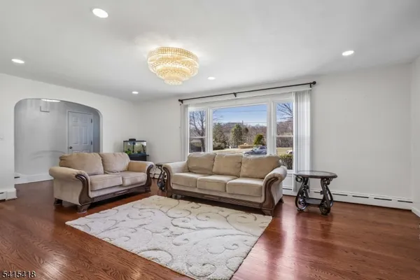 $499,999 | 500 East Valley View Avenue, Hackettstown, NJ 07840
