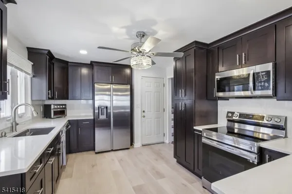 $499,999 | 500 East Valley View Avenue, Hackettstown, NJ 07840