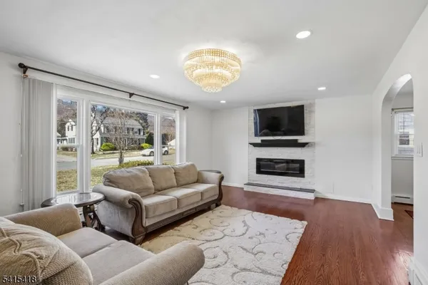 $499,999 | 500 East Valley View Avenue, Hackettstown, NJ 07840