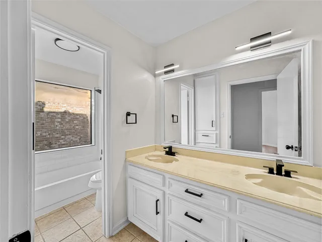 $379,000 | 7519 Teal Run Drive, Houston, TX 77071