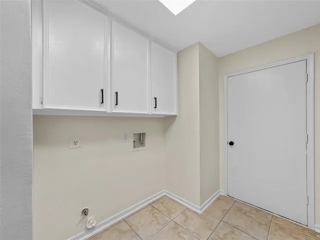 $379,000 | 7519 Teal Run Drive, Houston, TX 77071