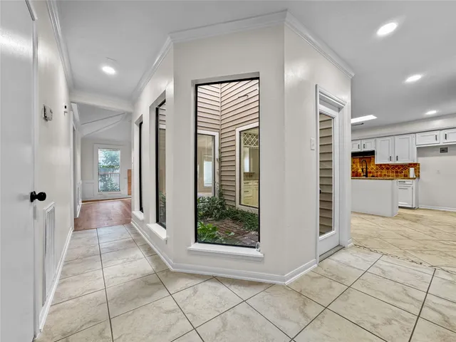 $379,000 | 7519 Teal Run Drive, Houston, TX 77071