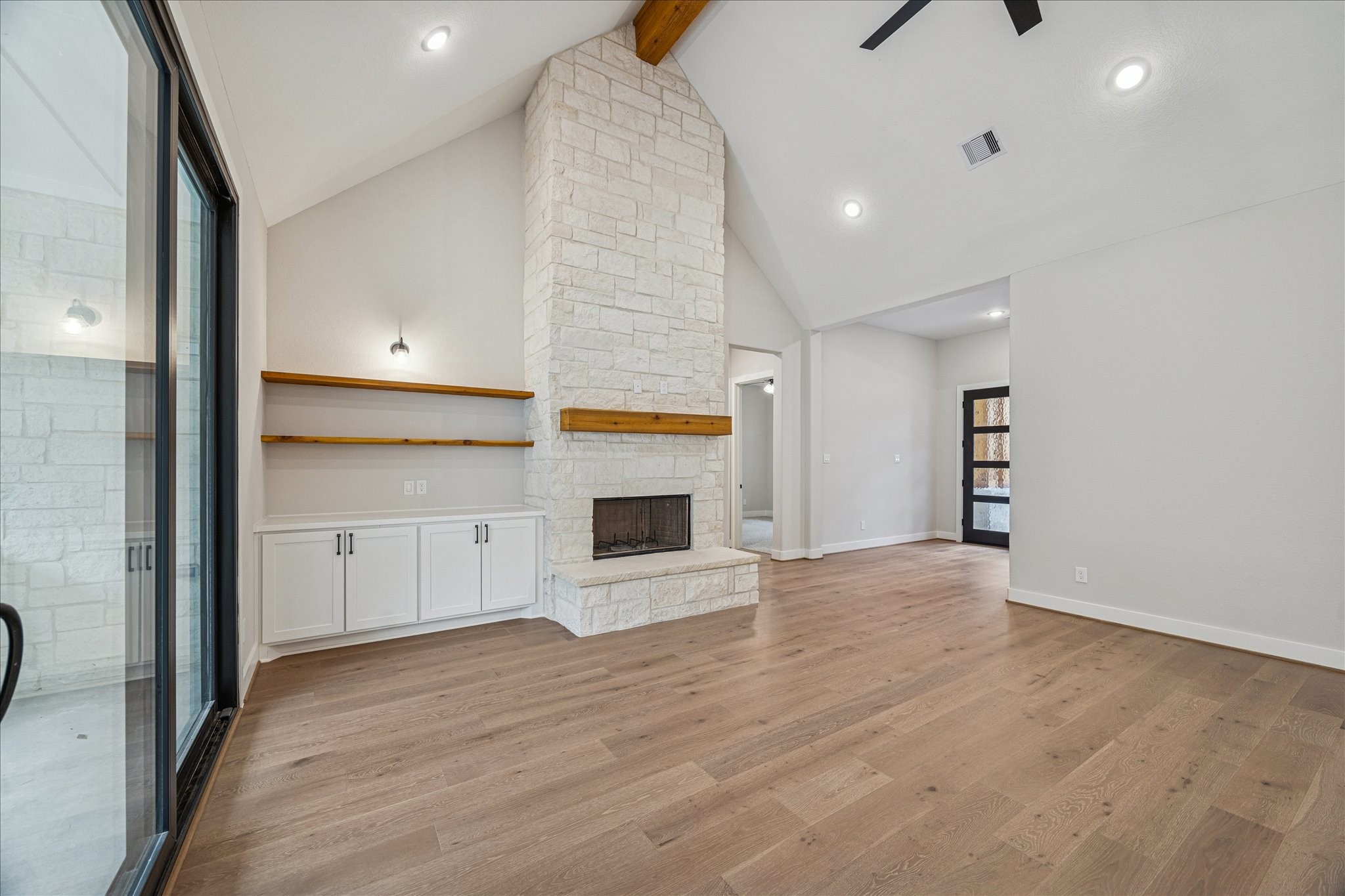 688 Lonestar Road Huntsville, TX 77340 - Photo 10 of 38