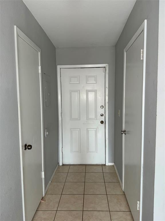 732 West Collins Street Denton, TX 76201 - Photo 2 of 16