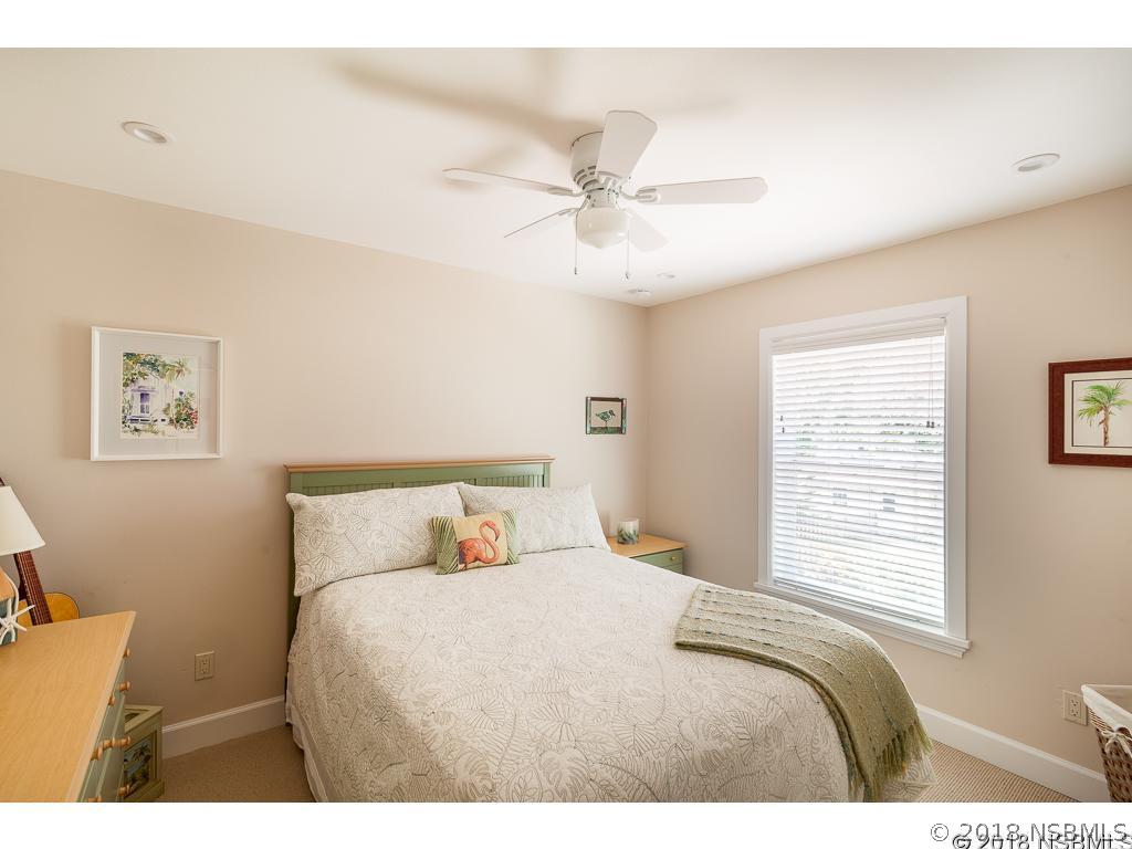 202 South Riverside Drive Edgewater, FL 32132 - Photo 23 of 35 Gallery Image 23