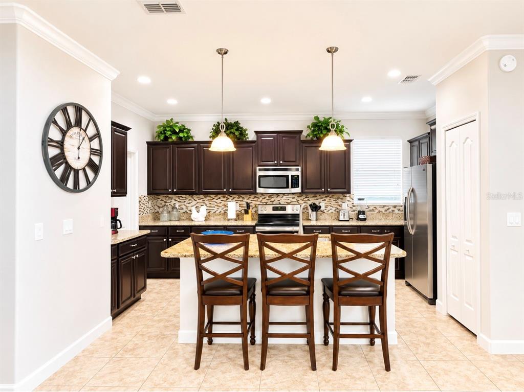 8932 Bismarck Palm Road Kissimmee, FL 34747 - Photo 8 of 49 Gallery Image 8