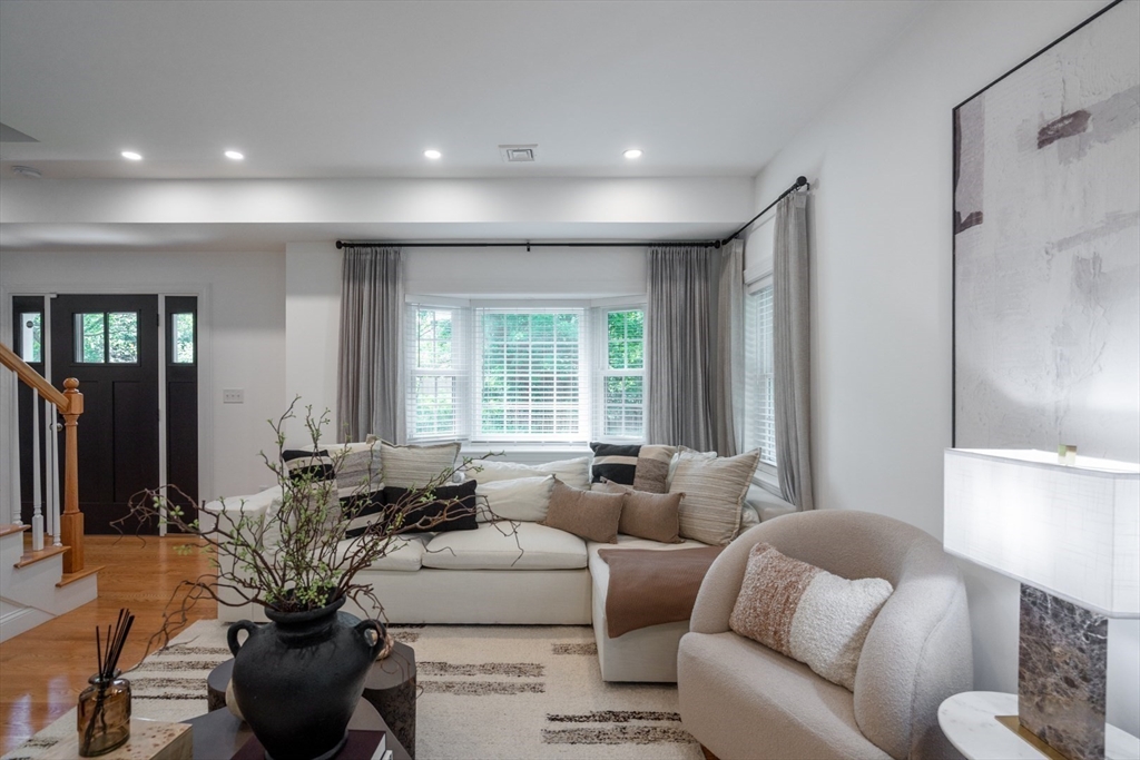 16 Border Road Reading, MA 01867 - Photo 11 of 35 Gallery Image 11