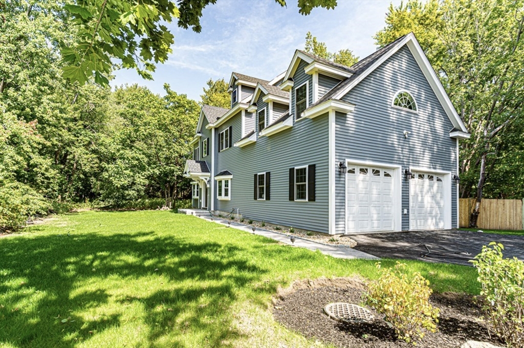 16 Border Road Reading, MA 01867 - Photo 3 of 35 Gallery Image 3