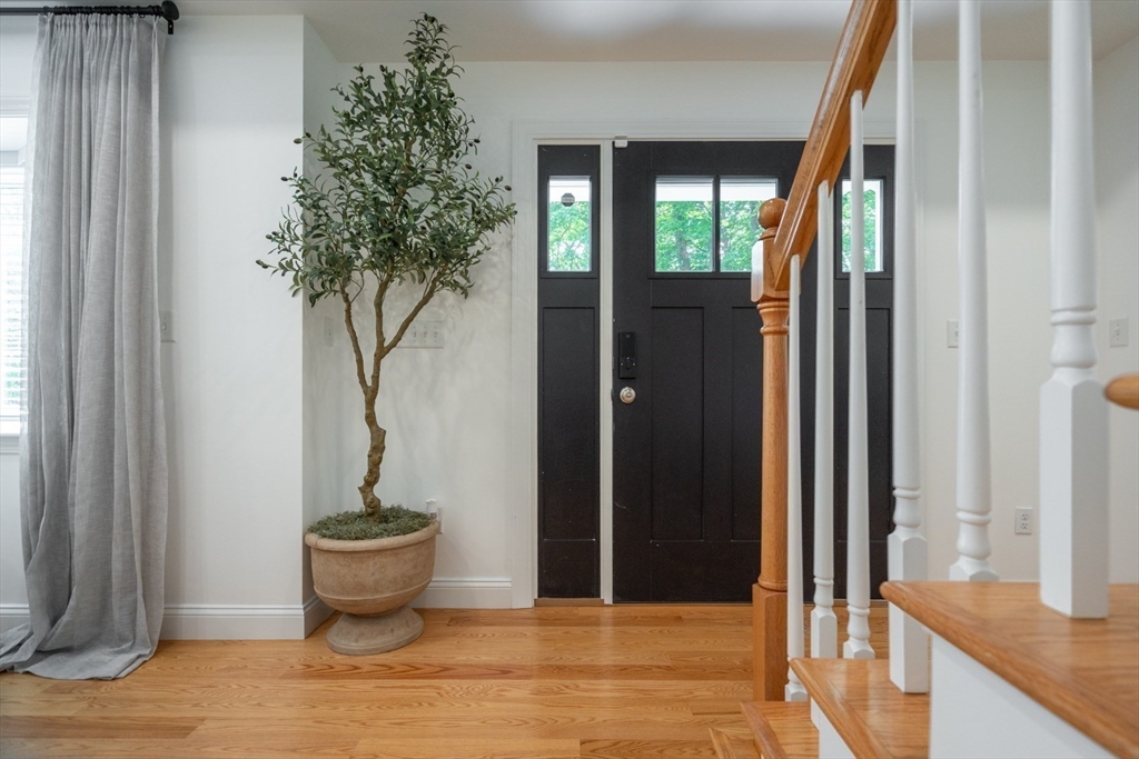 16 Border Road Reading, MA 01867 - Photo 6 of 35 Gallery Image 6