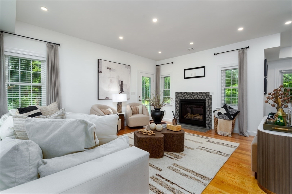 16 Border Road Reading, MA 01867 - Photo 9 of 35 Gallery Image 9