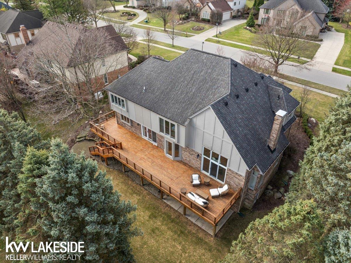 1065 Stony Pointe Boulevard Rochester, MI 48307 - Photo 32 of 90 50170424-dc96f1e7-79d0-4ca9-afaa-7a4cb10e36ed.JPG