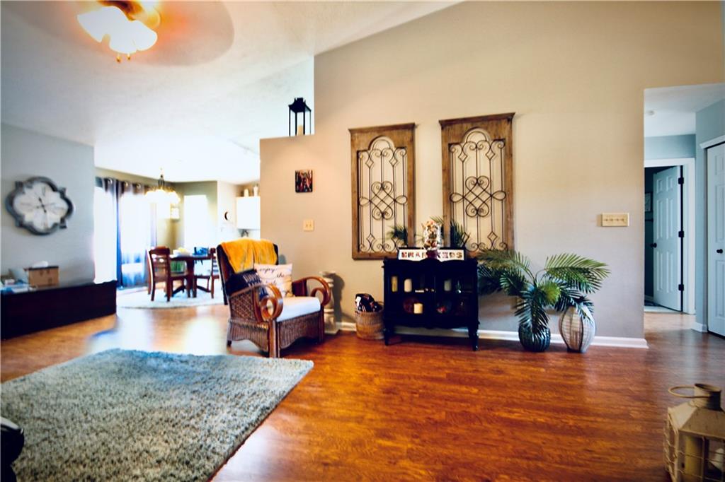 5810 Long Ridge Place Indianapolis, IN 46221 - Photo 4 of 15 Gallery Image 4