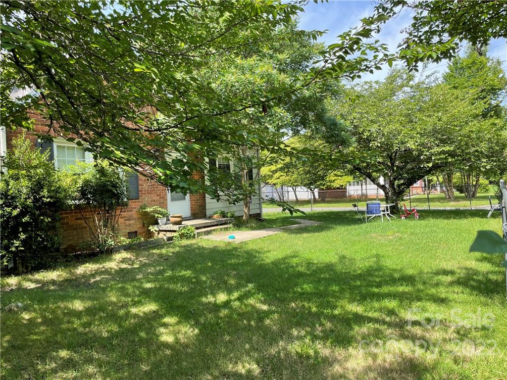 3625 Tuckaseegee Road, Unit 2 Charlotte, NC 28208 - Photo 5 of 8