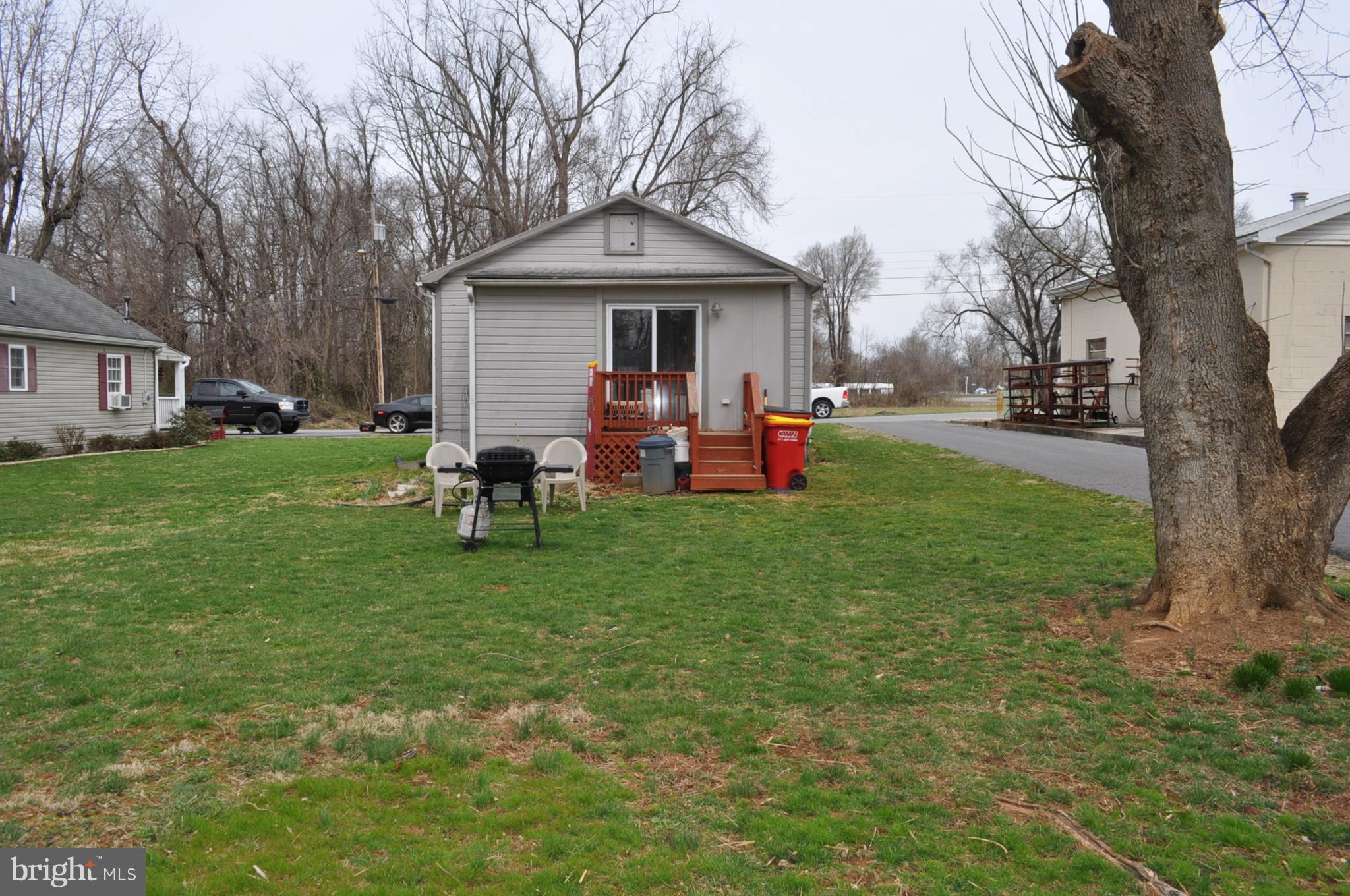 205 East 7th Avenue Ranson, WV 25438 - Photo 27 of 29 a view of a house with a yard