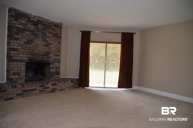 16533 Danne Road Fairhope, AL 36532 - Photo 16 of 41 Living Room with fireplace