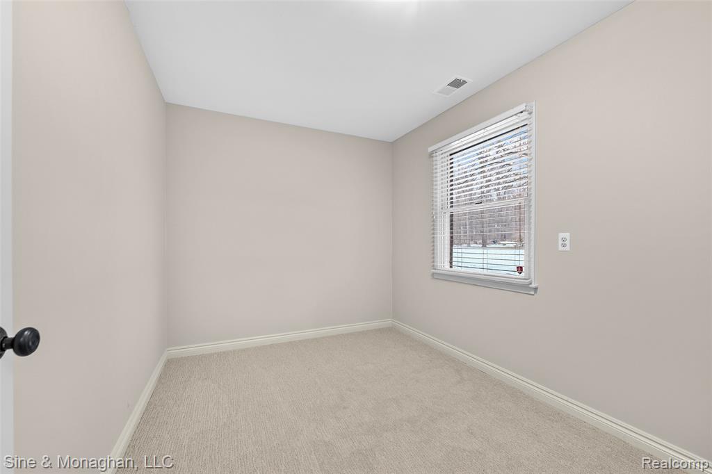 210 Mead Road Rochester Hills, MI 48306 - Photo 25 of 56