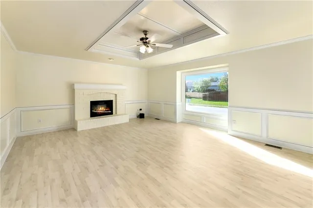 $335,000 | 510 Northeast Thames Drive, Lee's Summit, MO 64086